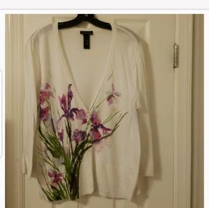 Spring sweater with sequins